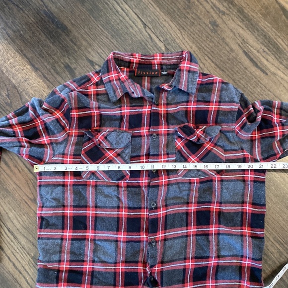 Fission Black Red Gray Flannel Shirt Large L VGUC - Picture 4 of 6